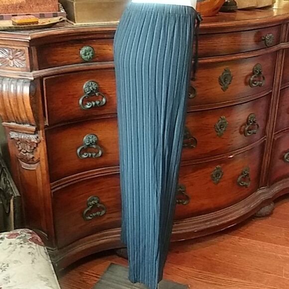 String Bean pants.  - Picture 4 of 8